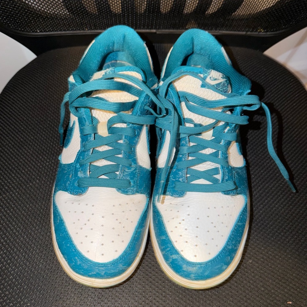 Nike Dunk Low Ocean 2022 Size 10.5 Women/ 9 Men Sneakers